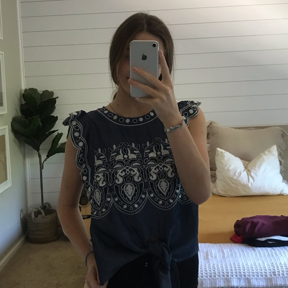CUTE TOP